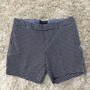 Banana Republic Women Black & White Shorts